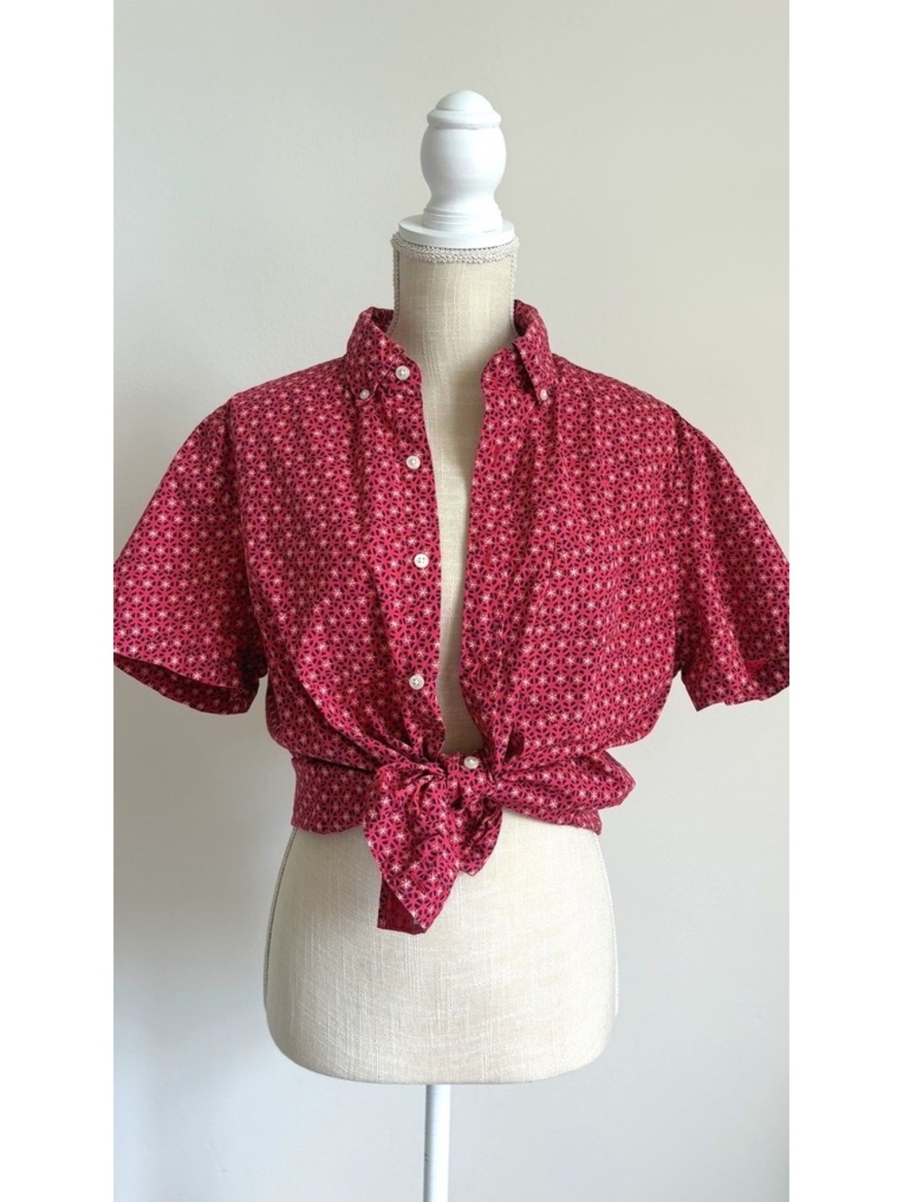 J.Crew organic cotton Red Retro Floral Short Sleeve Button-Up Shirt, Size M